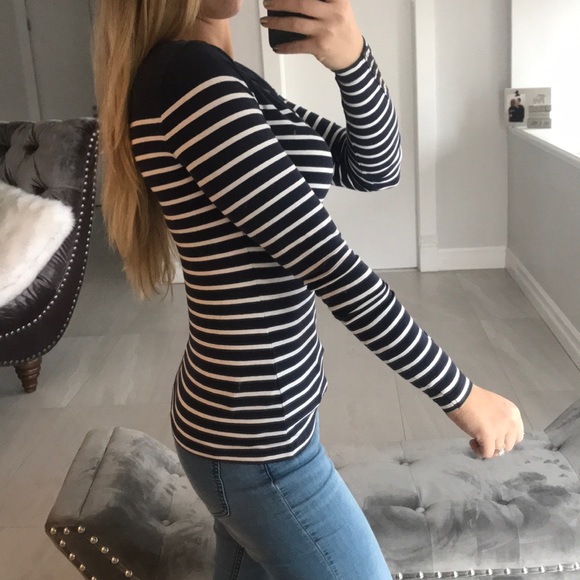 H&M Top - Picture 2 of 7